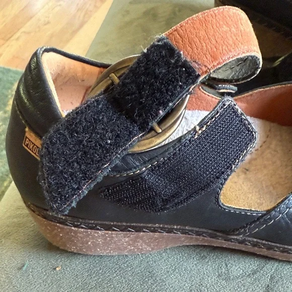 Pikolinos Granada Mary Jane, Black - Picture 8 of 14